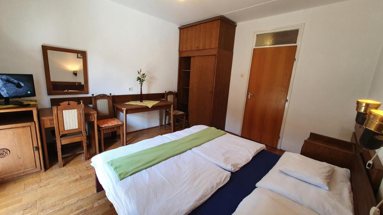 Harmonia Apartmanhaz Balatonlelle Exterior photo