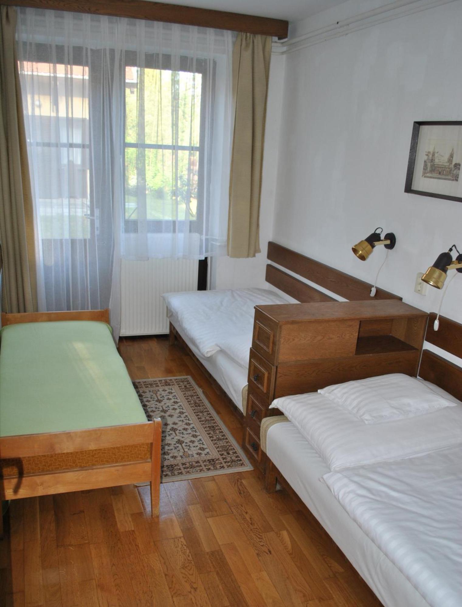 Harmonia Apartmanhaz Balatonlelle Room photo