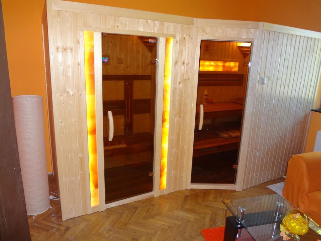 Harmonia Apartmanhaz Balatonlelle Exterior photo